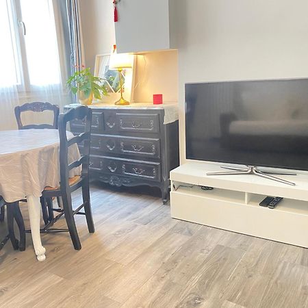 Chic Appartement 2 Bedrooms Phantheon Notre Dame Paris Dış mekan fotoğraf